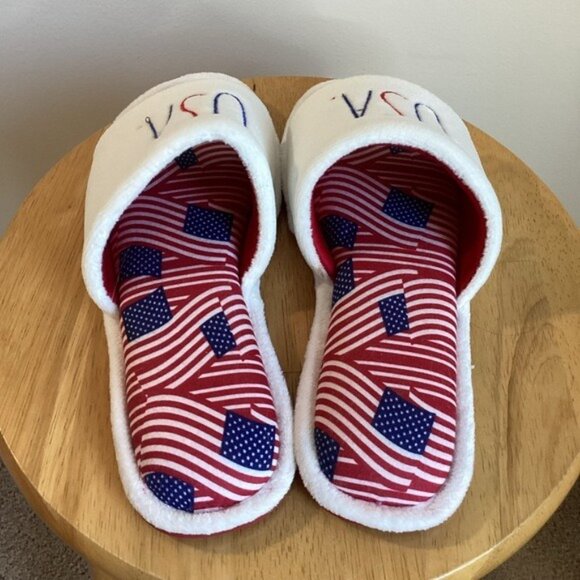 Rae Dunn Patriotic USA Flag Plush Slide Slippers With Red Soles Women's Size L - Picture 2 of 4